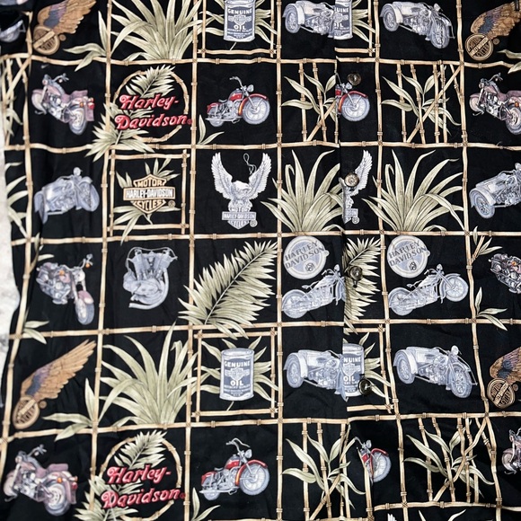 Harley Davidson Men’s Button Down - Picture 2 of 5